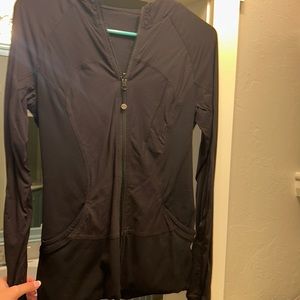 black lululemon jacket